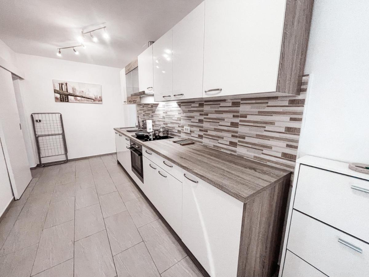 Riad Apartments Zgornje Skofije Ngoại thất bức ảnh
